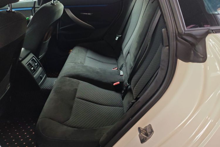 宝马4系 2017款 425i Gran Coupe 领先型M运动套装中控内饰7004