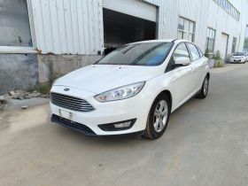 福特 福克斯 2015款 三厢 1.6L 自动舒适型