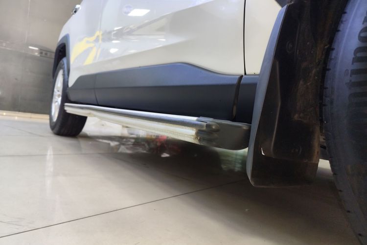 丰田 RAV4荣放 2020款 2.0L CVT两驱都市版局部细节9001