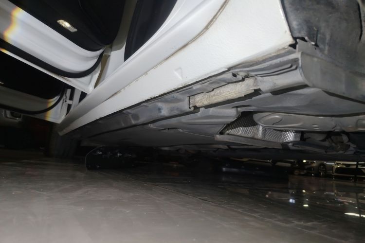 奥迪A4L 2017款 Plus 40 TFSI 运动型局部细节9002