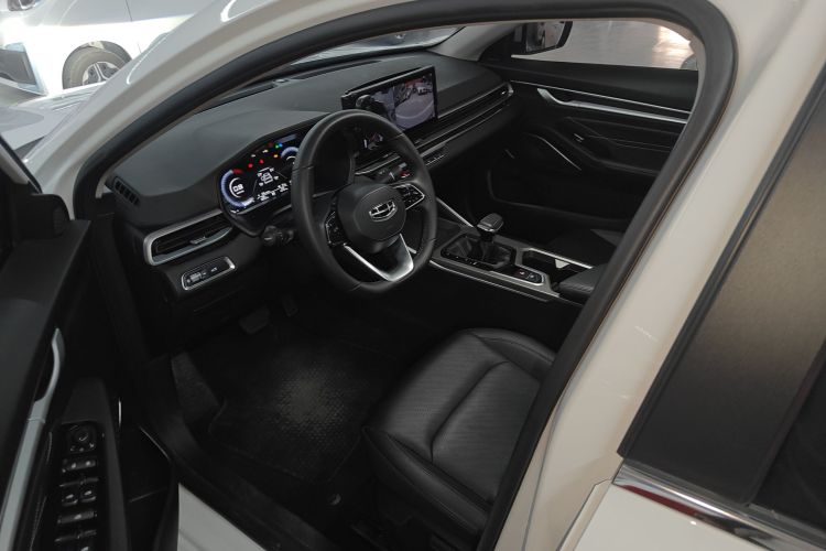 吉利汽车 帝豪 2023款 第4代冠军版 1.5L CVT尊贵型局部细节19