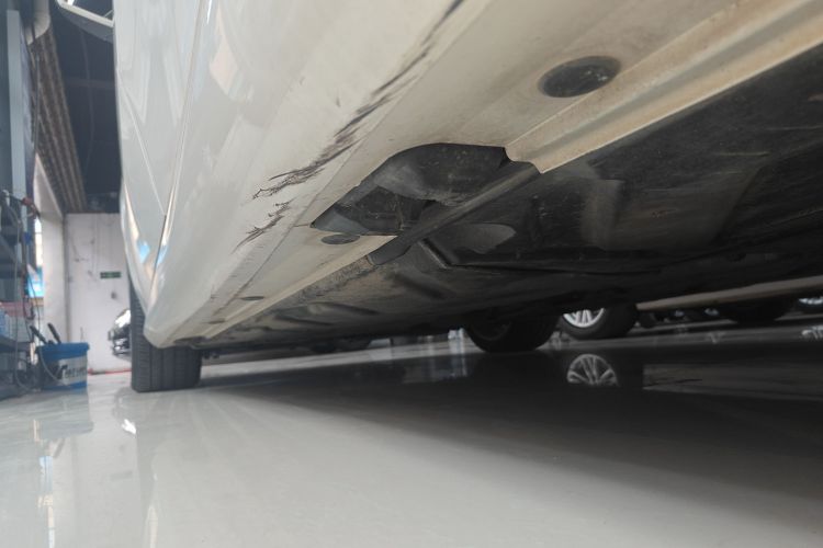 奔驰B级 2019款 B 200 动感型机舱底盘30