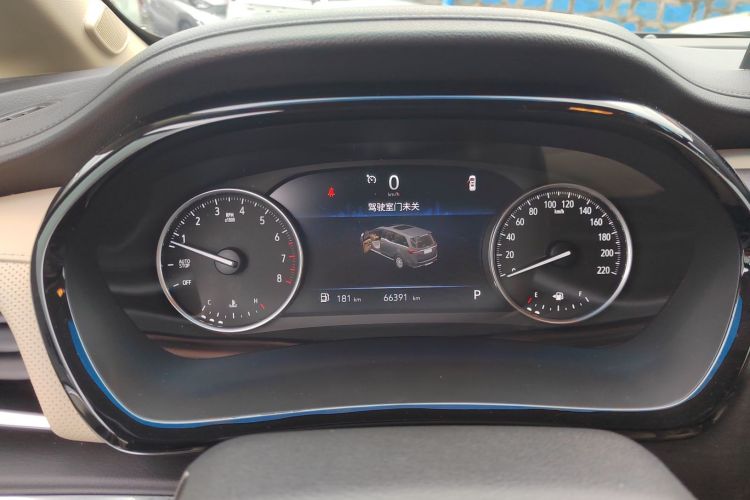 别克GL8 2023款 改款 陆上公务舱 豪华型中控内饰14