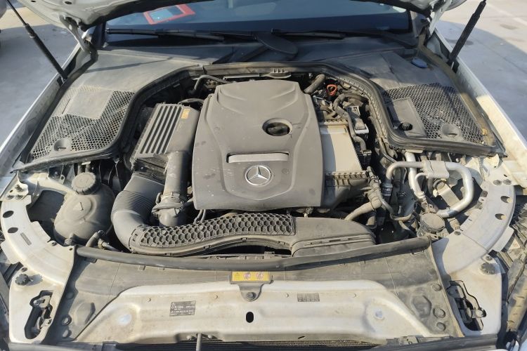 奔驰C级 2018款 C 180 L 时尚型运动版局部细节24