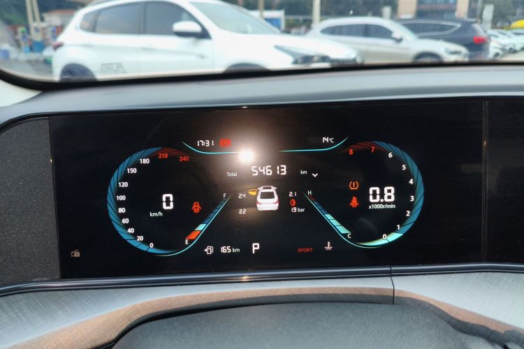 长安 逸动 2022款 PLUS 蓝鲸NE 1.4T GDI DCT尊贵版局部细节14