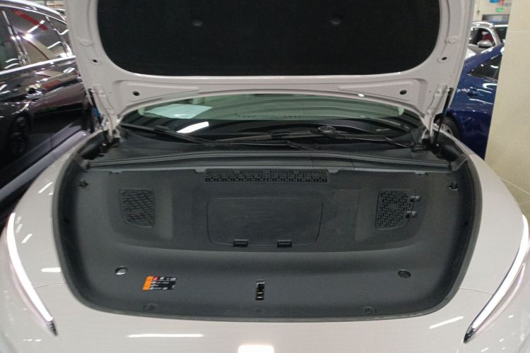 飞凡汽车 飞凡F7 2023款 改款 性能Pro版机舱底盘24