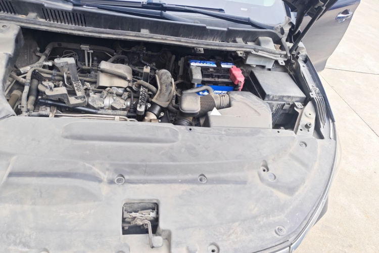 比亚迪 宋MAX 2018款 1.5T 自动智联精英型 6座局部细节9007