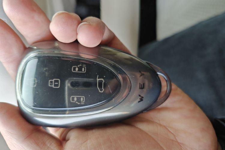 魏牌 高山 2025款 四驱高山8中控内饰11