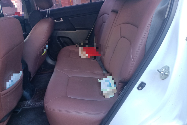 起亚 智跑 2015款 2.0L 自动两驱版GL中控内饰7004