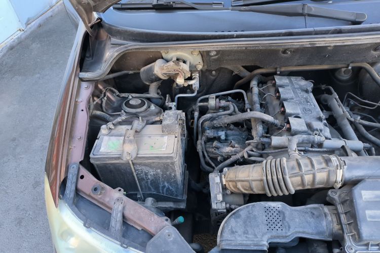 五菱汽车 五菱宏光 2015款 1.5L S 基本型国V机舱底盘25