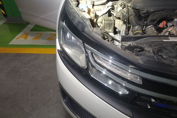 雪铁龙C4L 2019款 230THP 自动领先型车身外观8