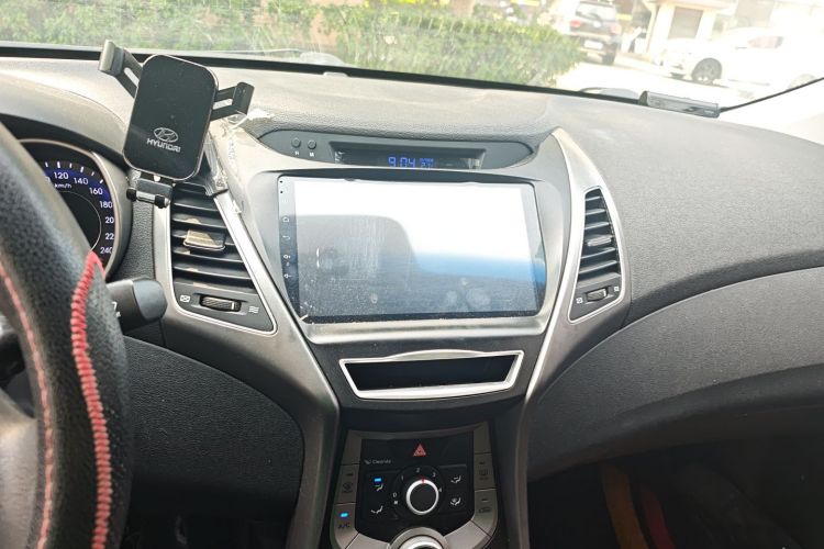 现代 朗动 2016款 1.6L 自动智能型局部细节16