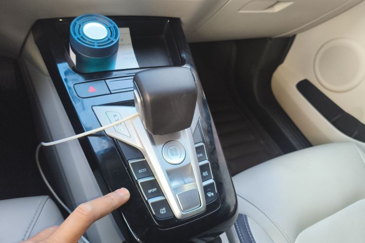 比亚迪 元Pro 2021款 401KM 豪华型中控内饰18