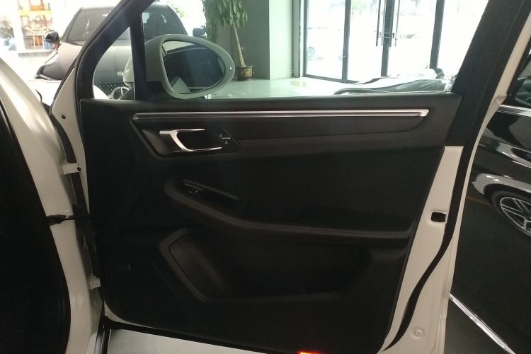 保时捷 2021款 Macan 2.0T中控内饰42
