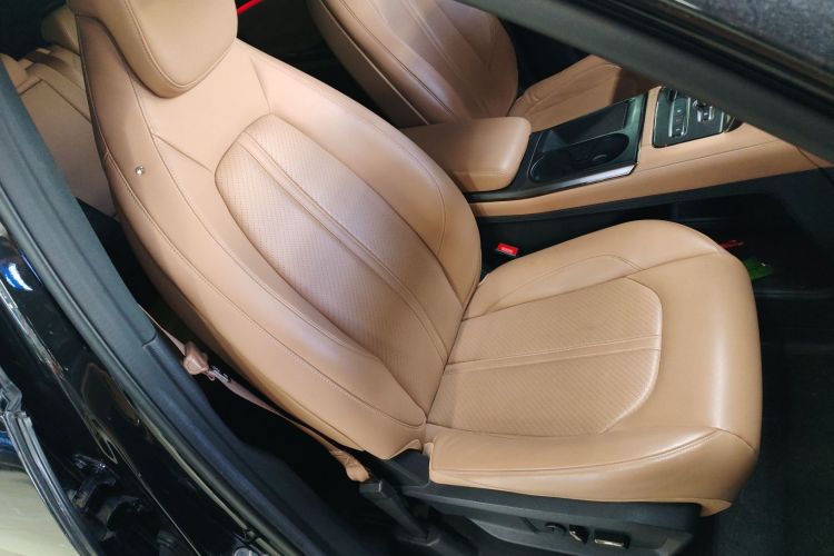 蔚来ES6 2020款 430KM 性能版局部细节41