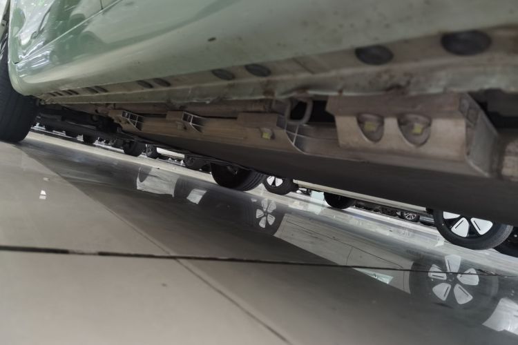 长安欧尚 奔奔E-Star 2022款 国民版 多彩限量款（快充版）三元锂局部细节9002