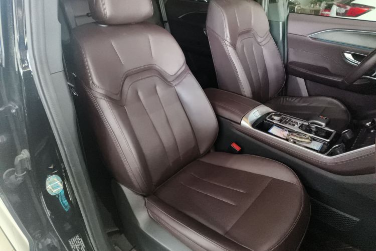 捷途X90 2023款 子龙 2.0T DCT武神版 7座局部细节41