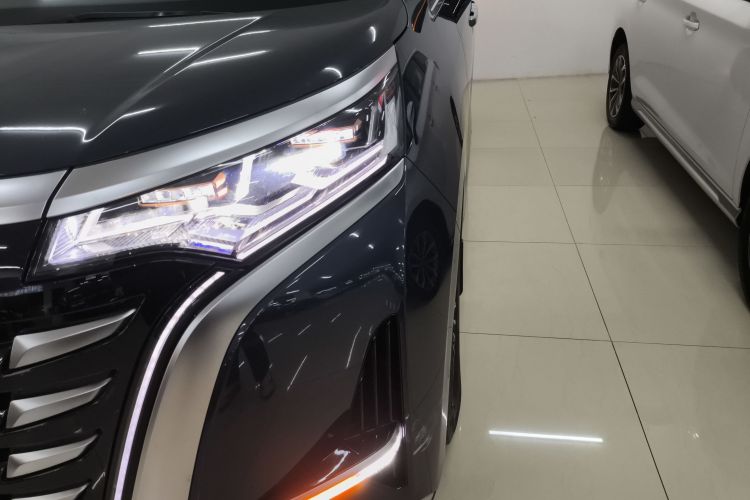 腾势D9 2022款 DM-i 970 四驱旗舰型局部细节36