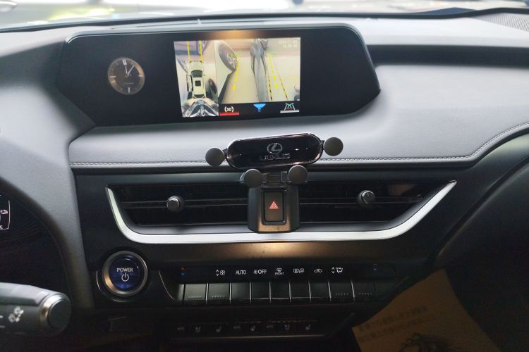 雷克萨斯UX新能源 2020款 300e 纯·悦版局部细节16