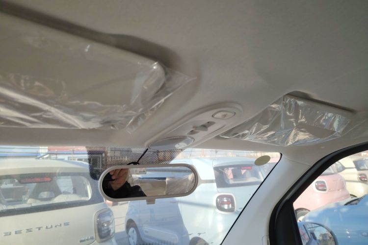 奔腾小马 2026款 222km 萌趣马 Plus中控内饰22