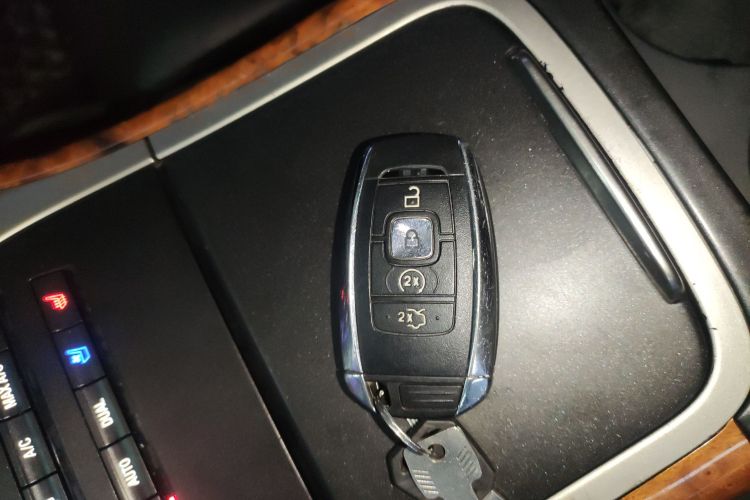 林肯 航海家(进口) 2019款 2.7T 四驱尊耀版 国VI中控内饰7001