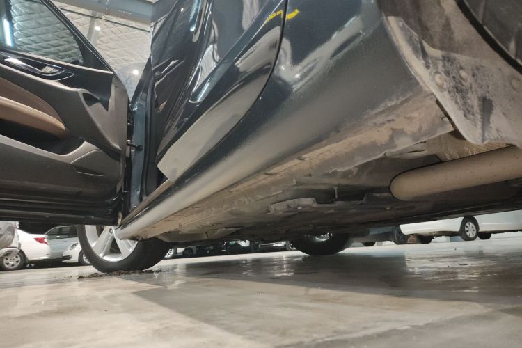 别克 君威 2019款 20T 精英型 国VI局部细节9002