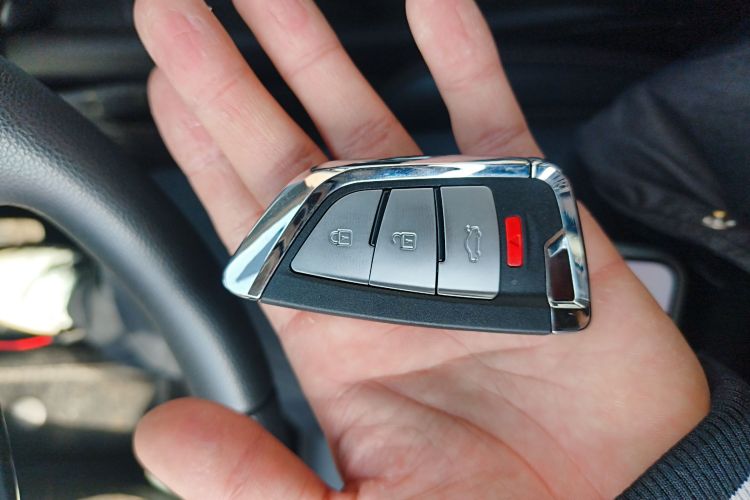 埃安 AION S 2023款 魅 580 磷酸铁锂中控内饰7001