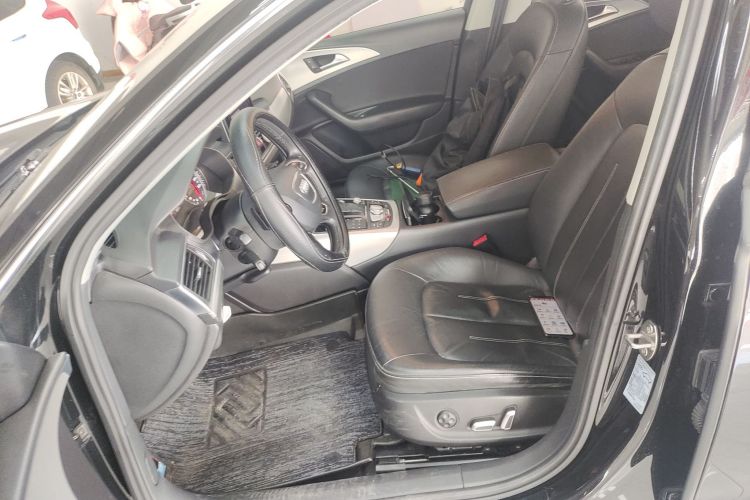 奥迪A6L 2018款 30周年年型 TFSI 进取型中控内饰19