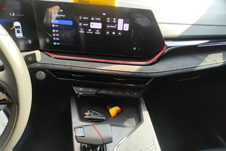 长安欧尚X5 PLUS 2023款 改款 1.5T DCT领航型中控内饰16