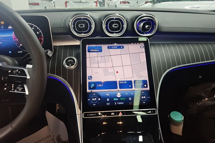 奔驰C级 2025款 C 260 L 运动版局部细节16