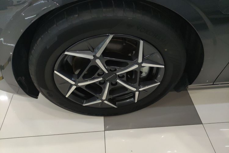 领克Z10 2024款 95kWh 766km后驱Max车身外观6007