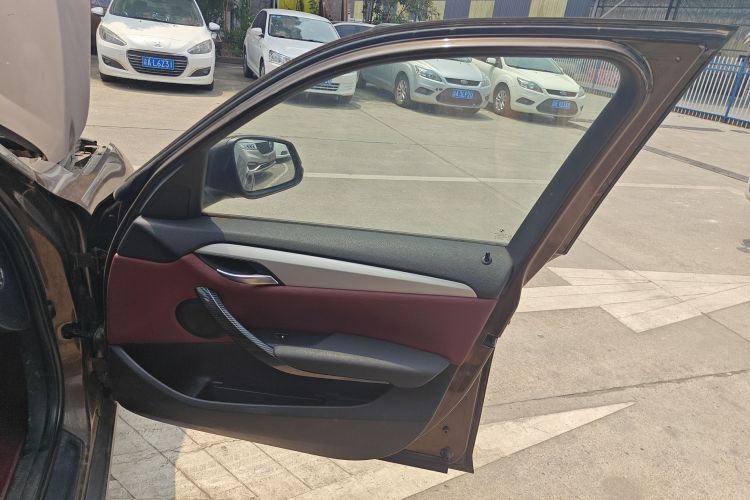 宝马X1 2013款 sDrive18i 时尚型中控内饰42