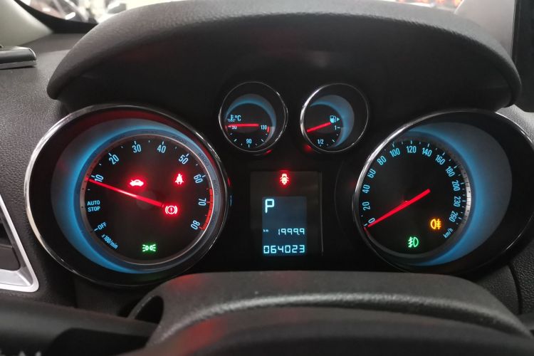 别克 昂科拉 2015款 1.4T 自动两驱都市精英型中控内饰14