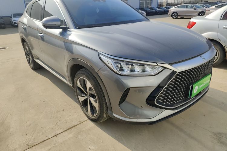 比亚迪 宋PLUS新能源 2021款 DM-i 110KM 旗舰PLUS 5G版车身外观3