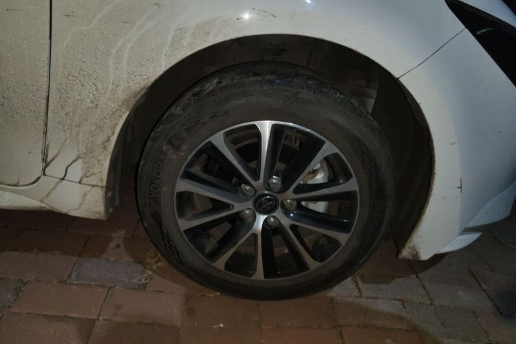 丰田 雷凌 2023款 TNGA 1.5L CVT进取版车身外观10