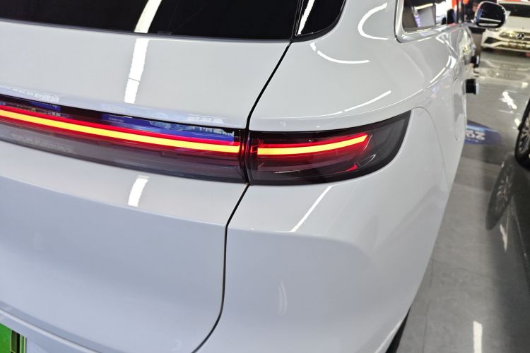 理想汽车 理想L6 2024款 Pro车身外观9