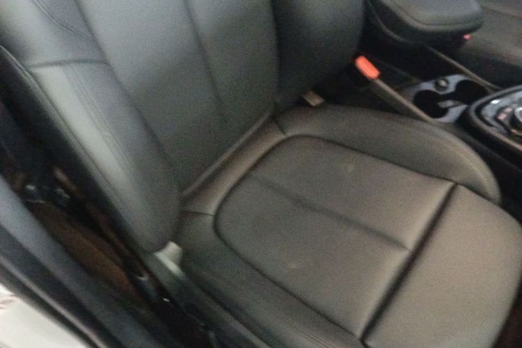 宝马2系旅行车 2016款 220i 领先型局部细节41