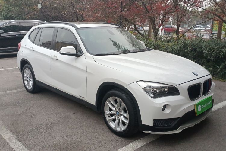 宝马X1 2015款 sDrive18i 时尚晋级版车身外观3