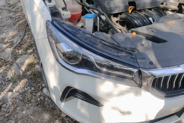 吉利汽车 帝豪 2022款 第4代 1.5L CVT尊贵型车身外观8