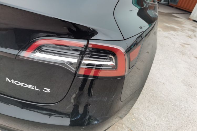 特斯拉 Model 3 2021款 标准续航后驱升级版车身外观6006