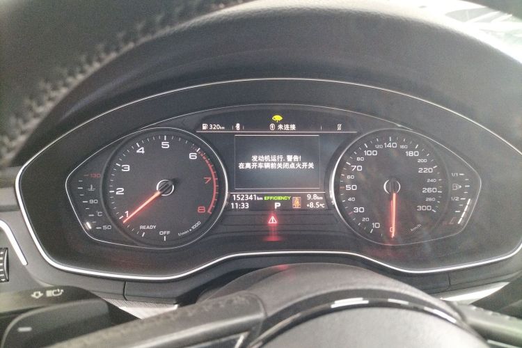 奥迪A4L 2017款 40 TFSI 时尚型中控内饰14