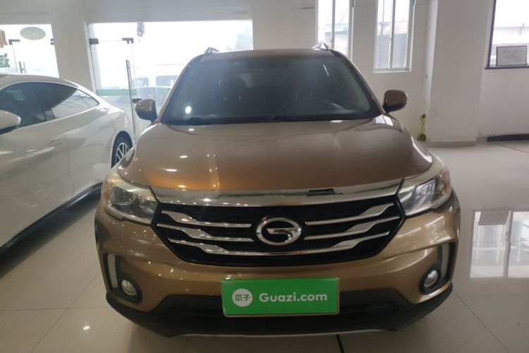 广汽传祺 传祺GS4 2016款 235T G-DCT豪华版车身外观2