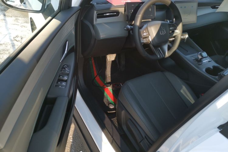 比亚迪 秦PLUS 2025款 DM-i 智驾版 55KM领先型中控内饰20