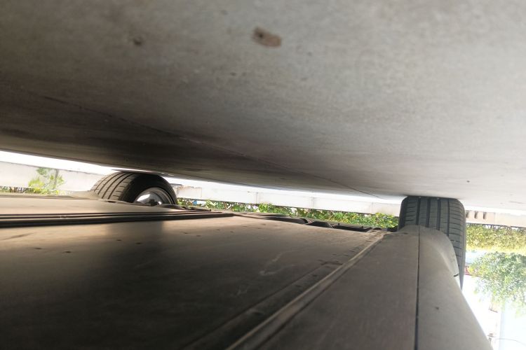 特斯拉 Model Y 2022款 后轮驱动版局部细节9002