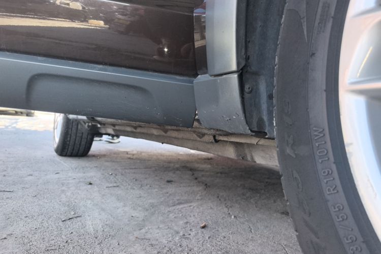 奥迪Q5 2017款 Plus 40 TFSI 技术型局部细节9001