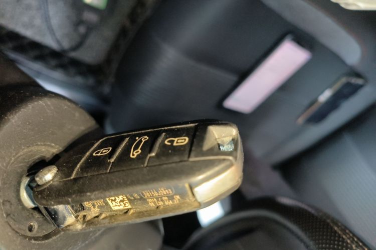 标致4008 2018款 350THP 舒适版中控内饰7001