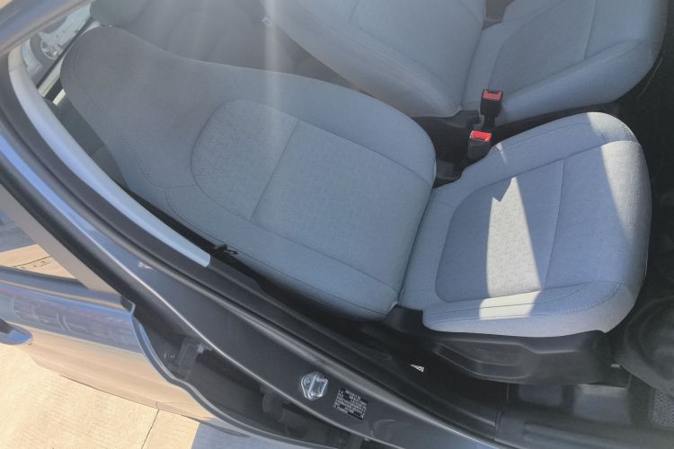 零跑汽车 零跑T03 2022款 炫晶版局部细节41