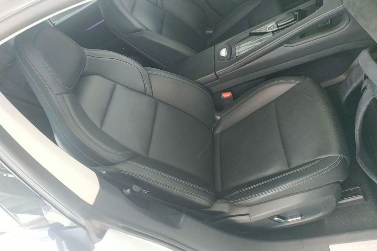 极氪001 2022款 超长续航单电机 WE版局部细节41