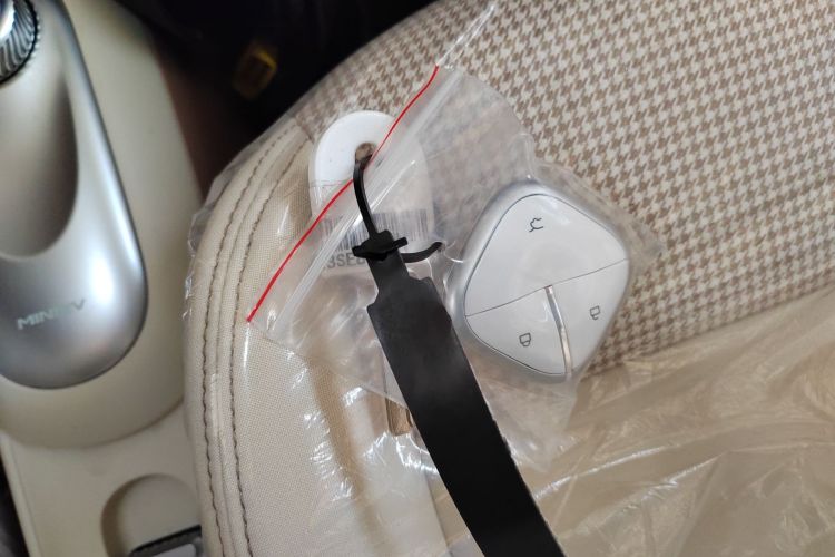 五菱汽车 宏光MINIEV 2025款 四门版 臻享+款中控内饰11