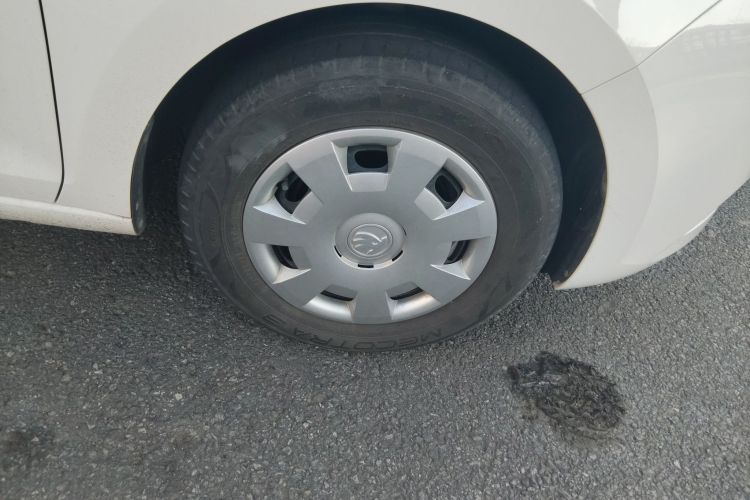 斯柯达 昕锐 2019款 改款 1.5L 手动标准版 国VI车身外观10